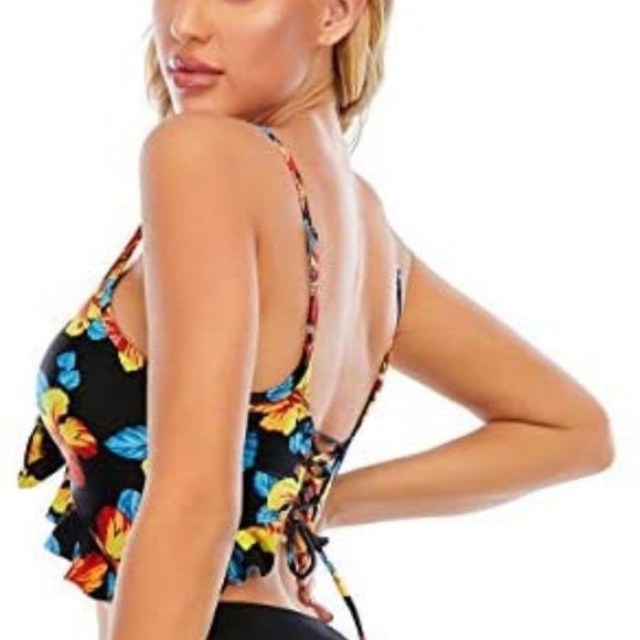 Women Cut Out One Piece Swimsuit - Picture 3 of 8